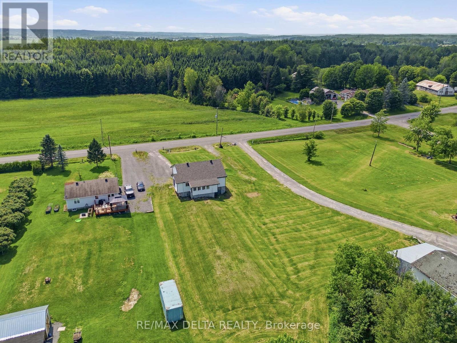 1553 DU LAC ROAD - 33
