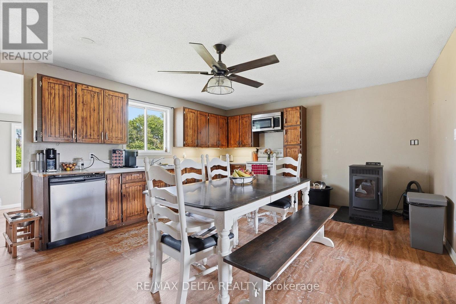 1553 DU LAC ROAD - 5