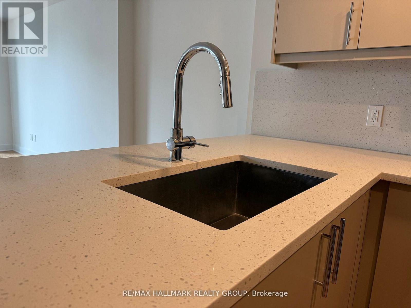 House for Rent in Ottawa – 1004 – 180 GEORGE STREET, Ottawa – By Peter Sagos - Image 9