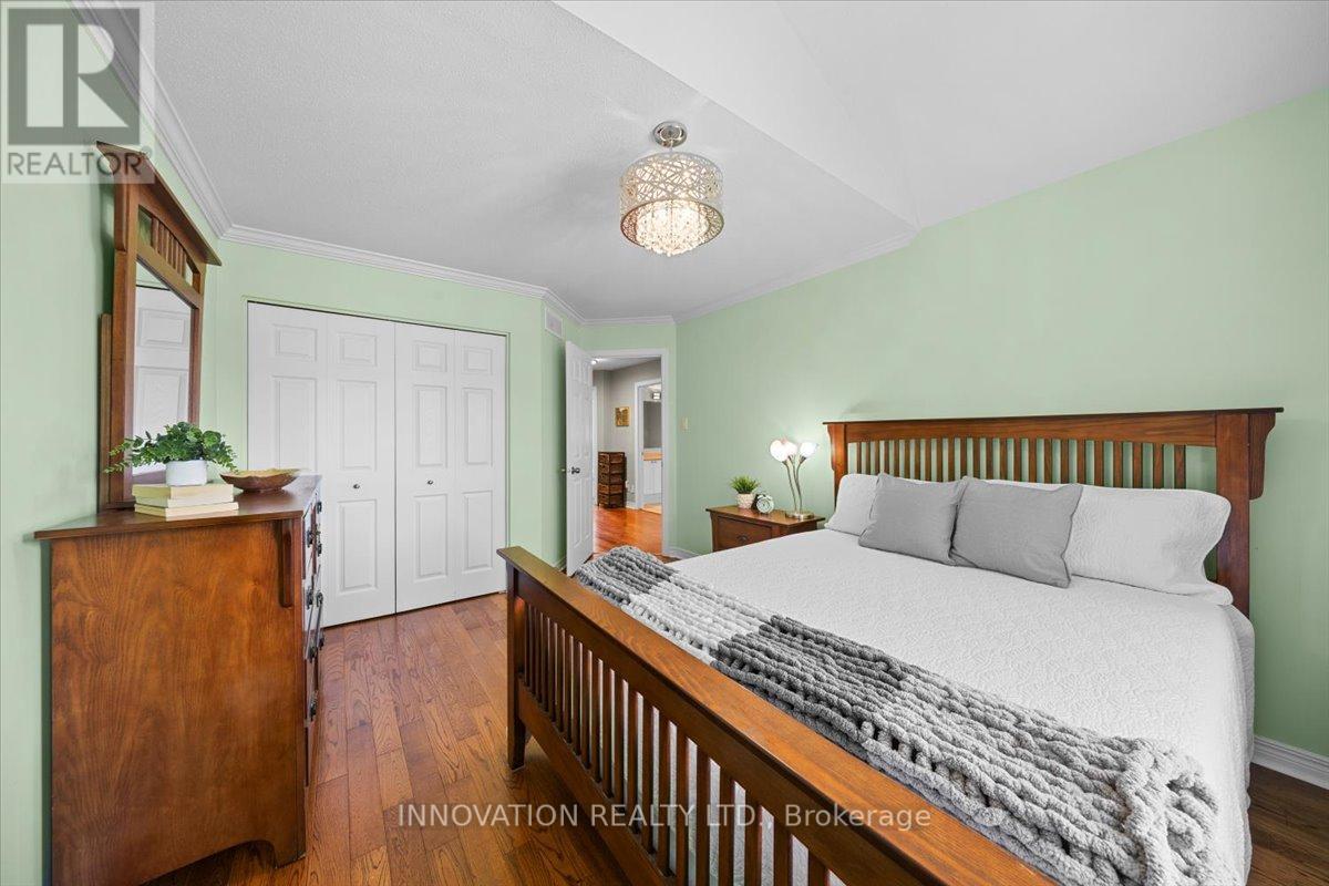 2 GROS MORNE COURT - 28