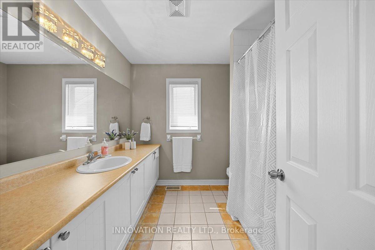 2 GROS MORNE COURT - 33