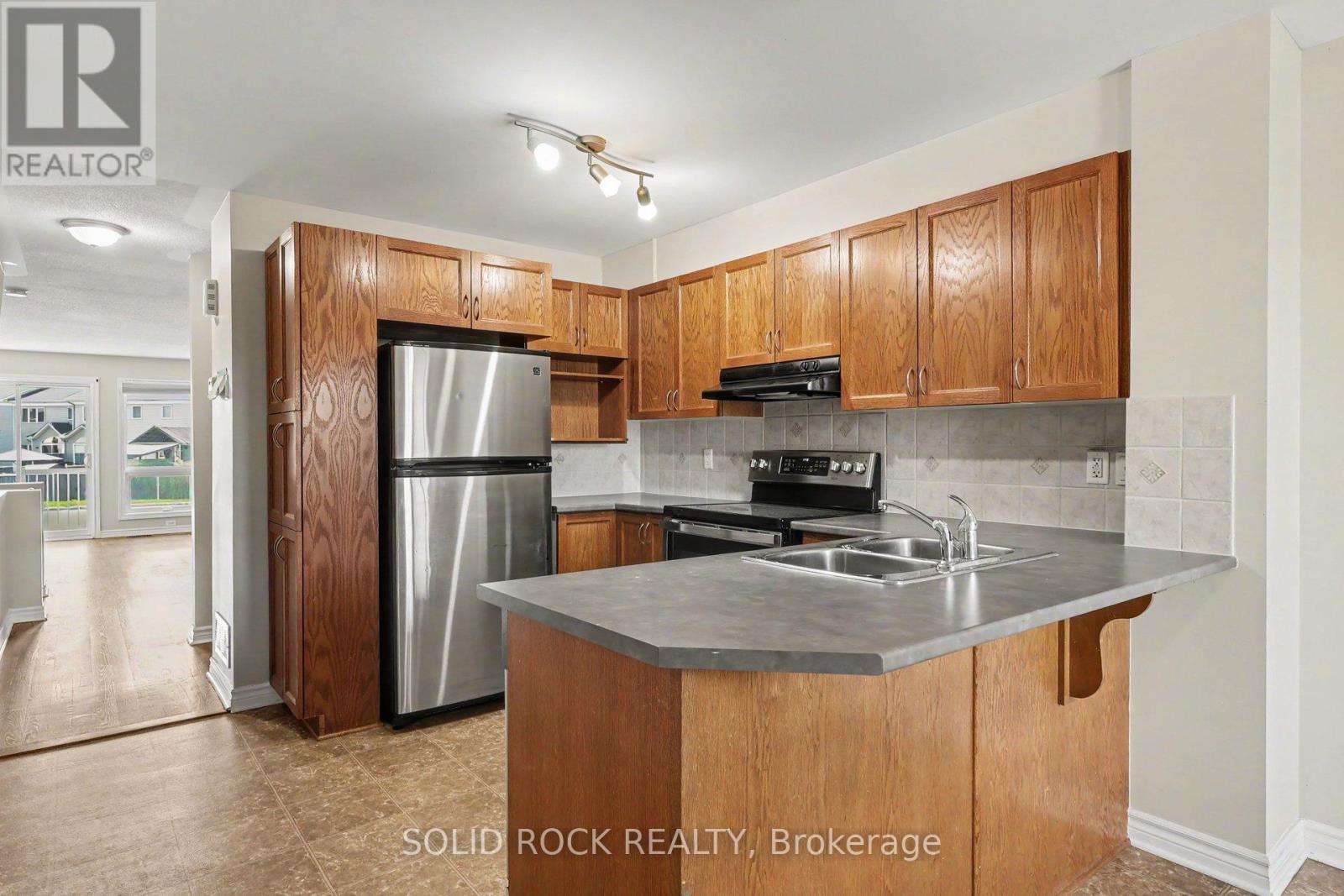 House for Rent in Ottawa – 620 LAKERIDGE DRIVE, Ottawa – By Peter Sagos - Image 9