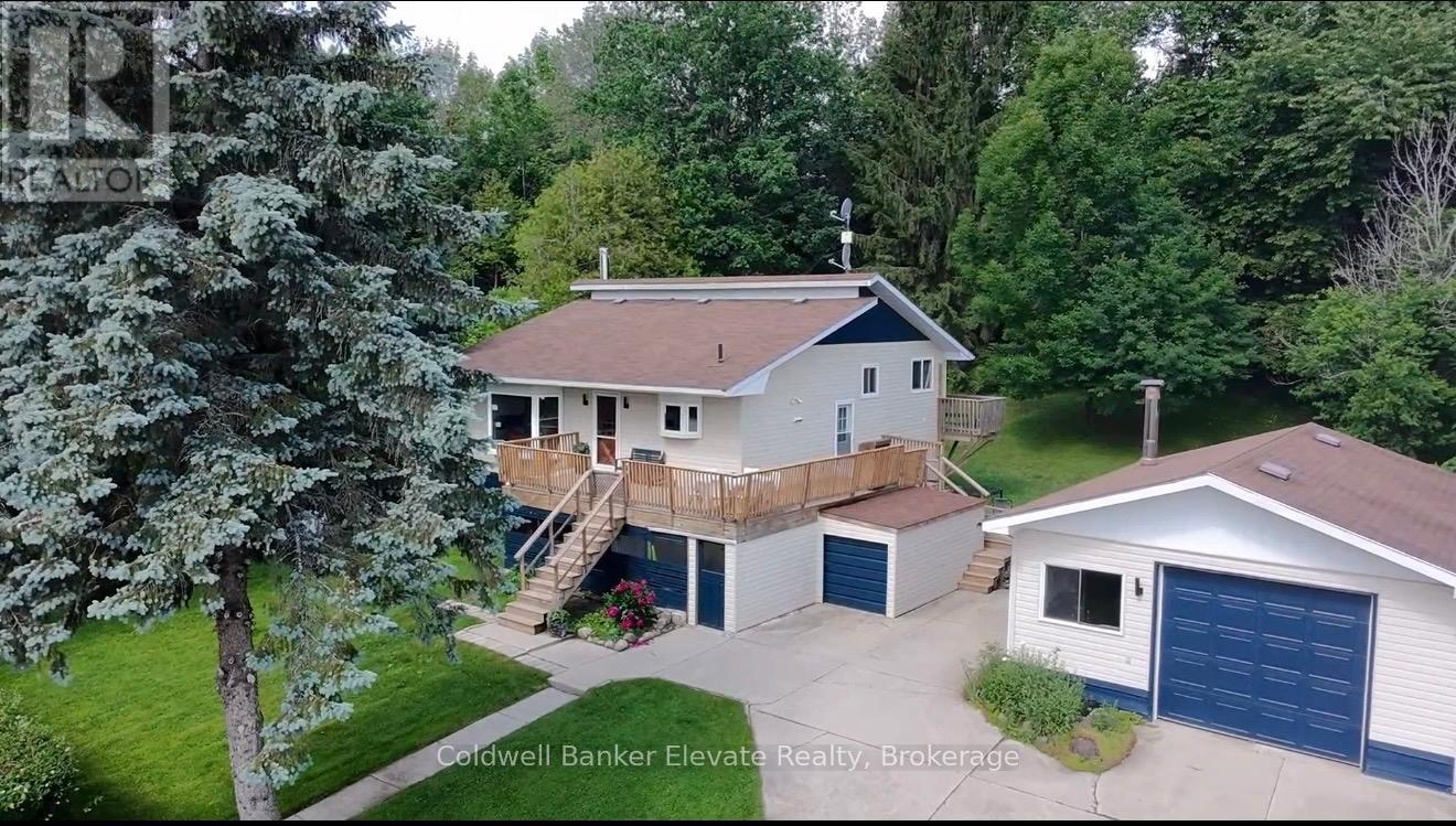150 MACINTOSH DRIVE - 2