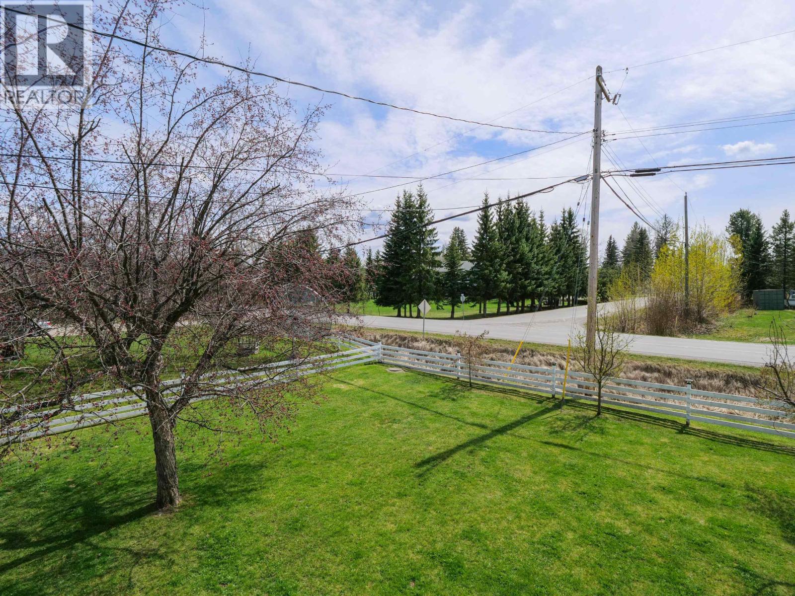 1986 BALSAM AVENUE - 32