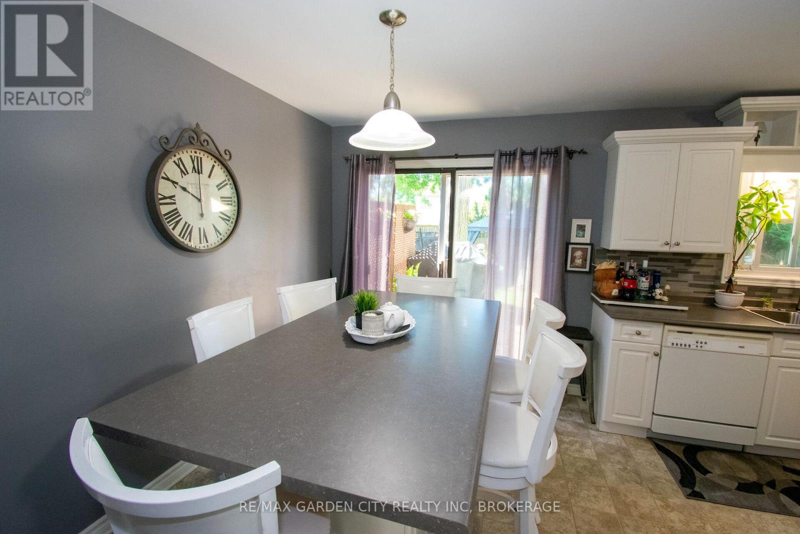 203 LEASIDE DRIVE - 12