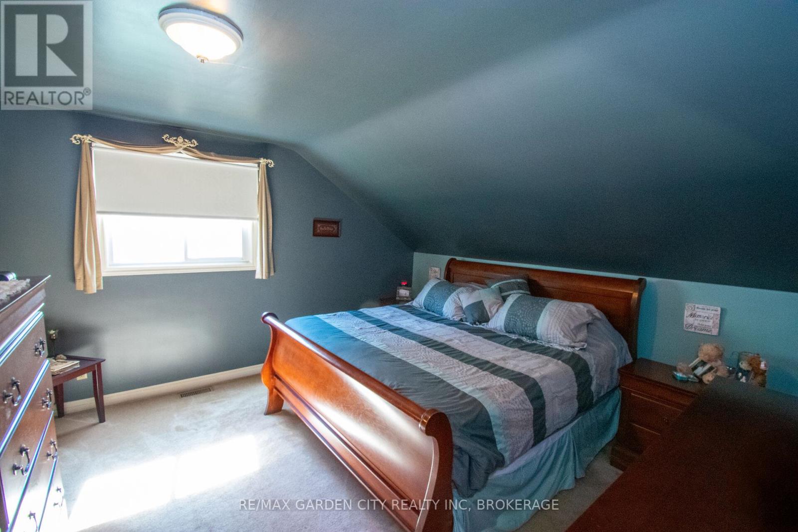 203 LEASIDE DRIVE - 23