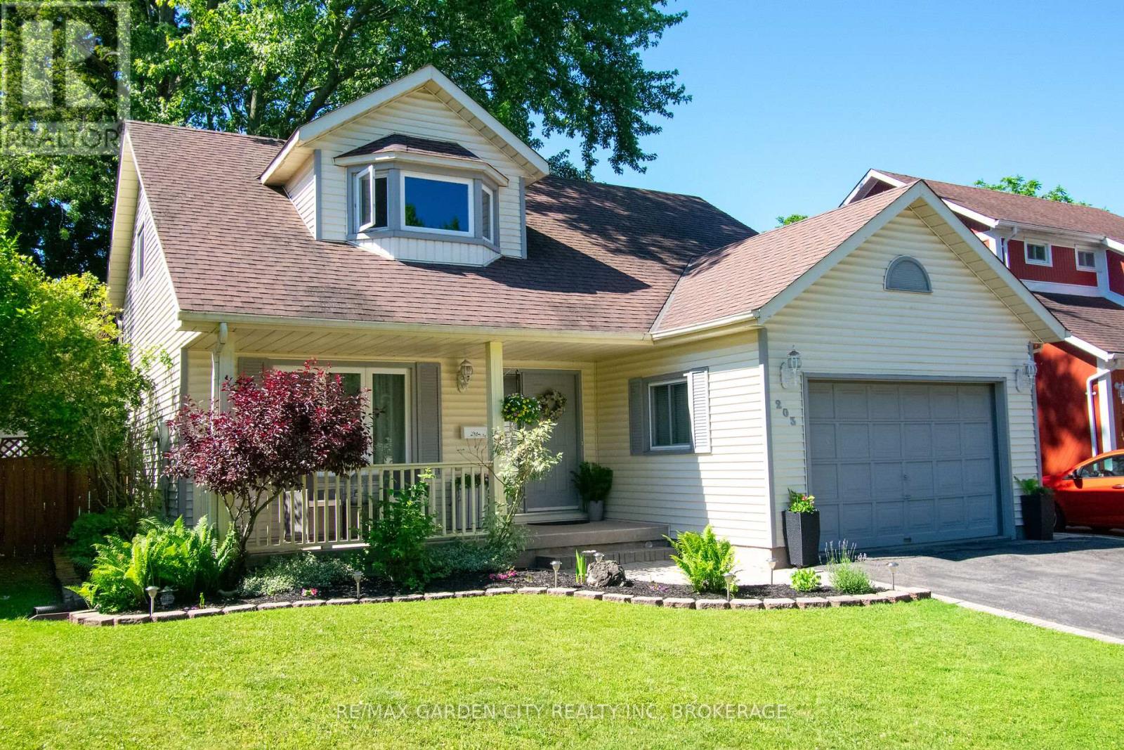 203 LEASIDE DRIVE - 3