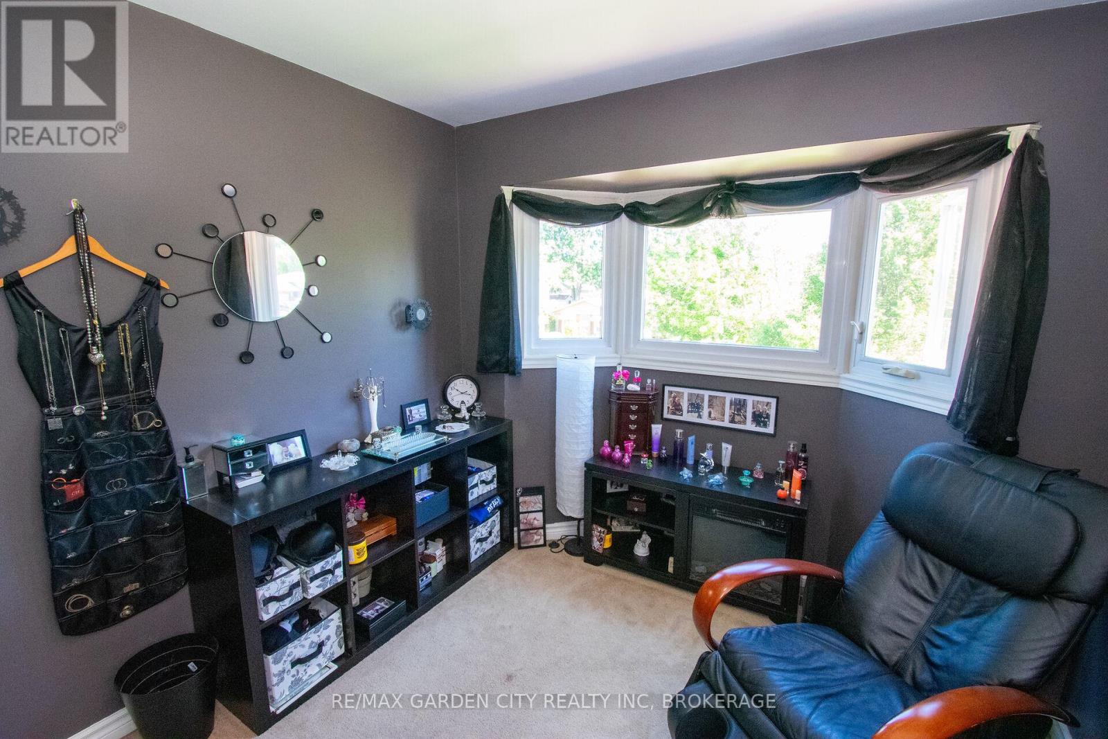 203 LEASIDE DRIVE - 31