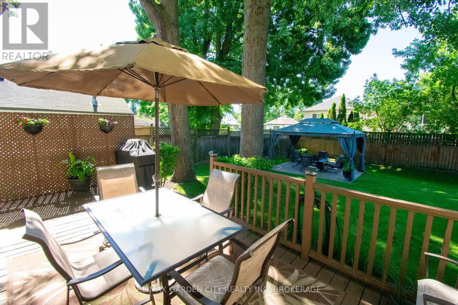 203 LEASIDE DRIVE - 34