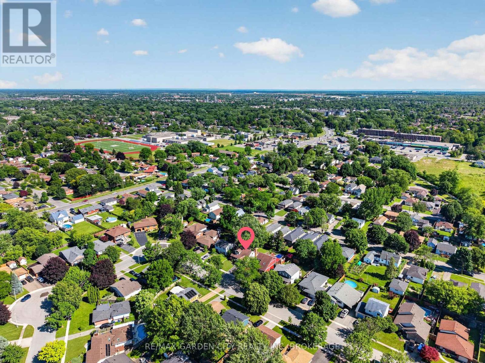 203 LEASIDE DRIVE - 48