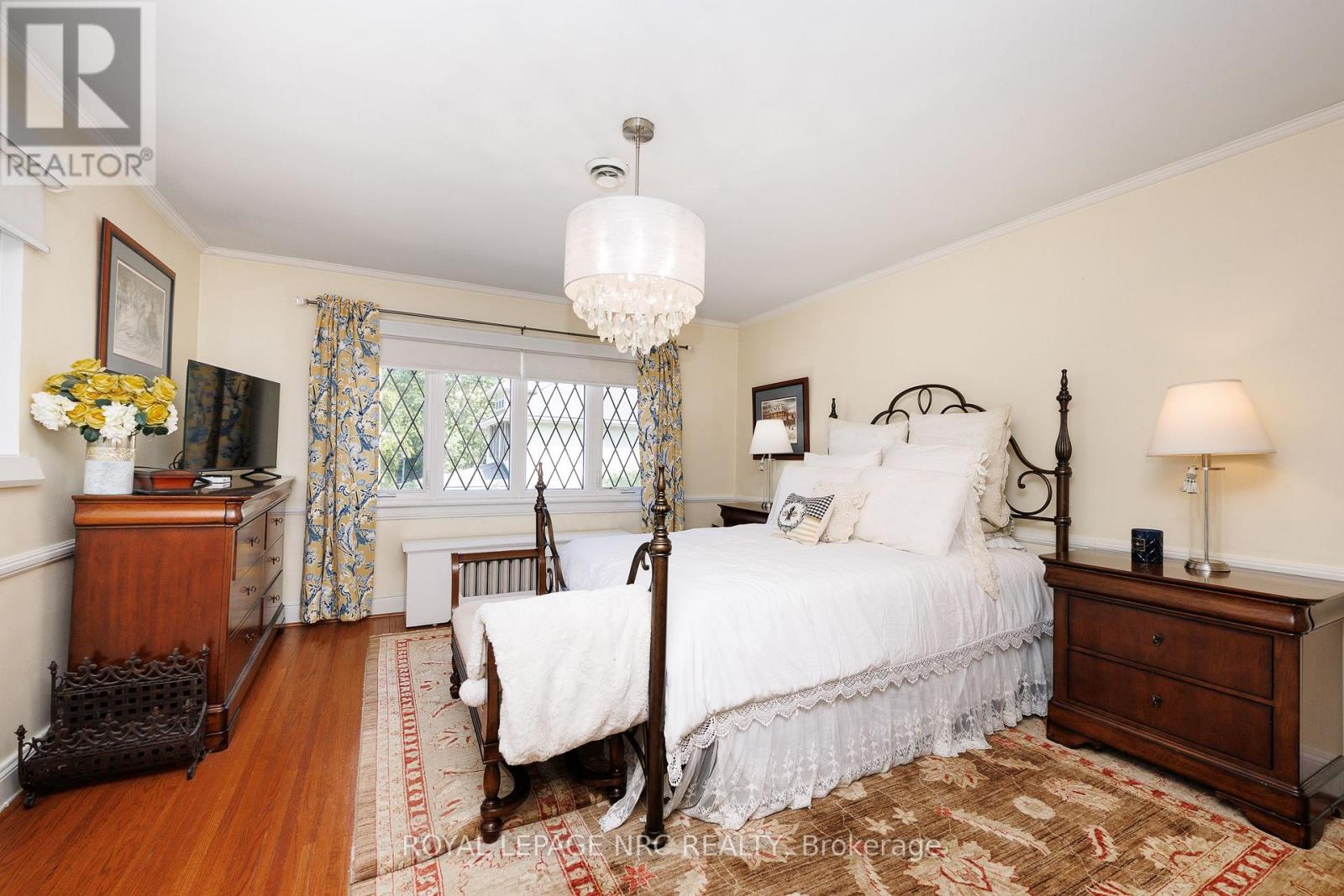 52 YATES STREET - 17