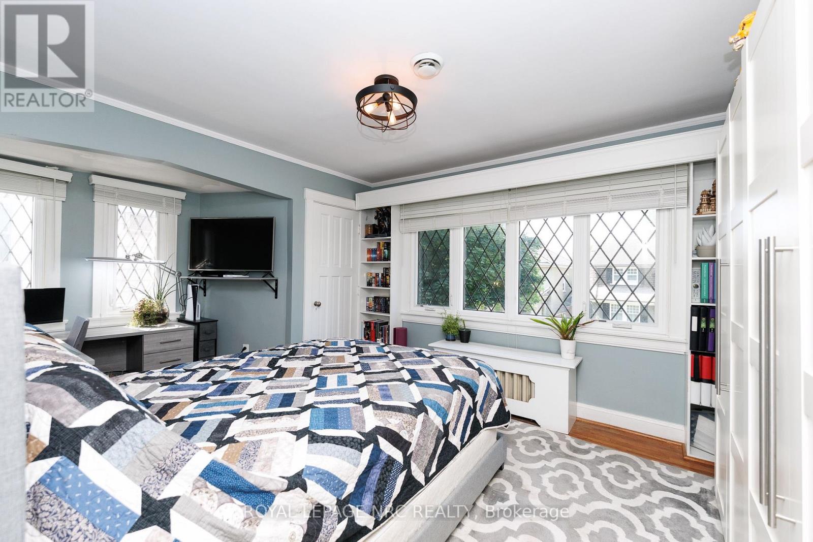 52 YATES STREET - 21