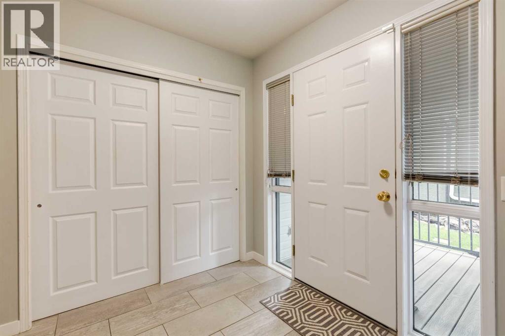 128 Riverwood Close SE - photo 2