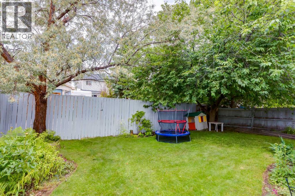 128 Riverwood Close SE — photo 32