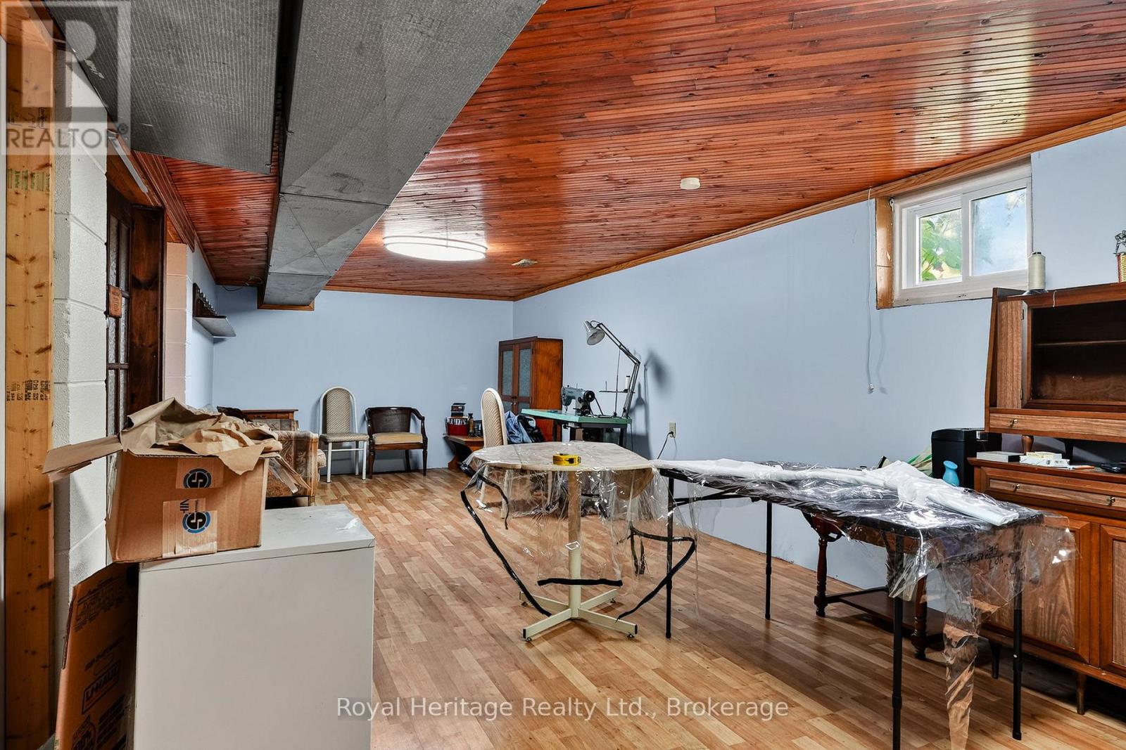 8 SIMMONS STREET - 27