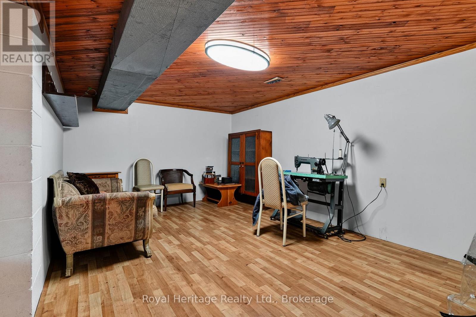 8 SIMMONS STREET - 28