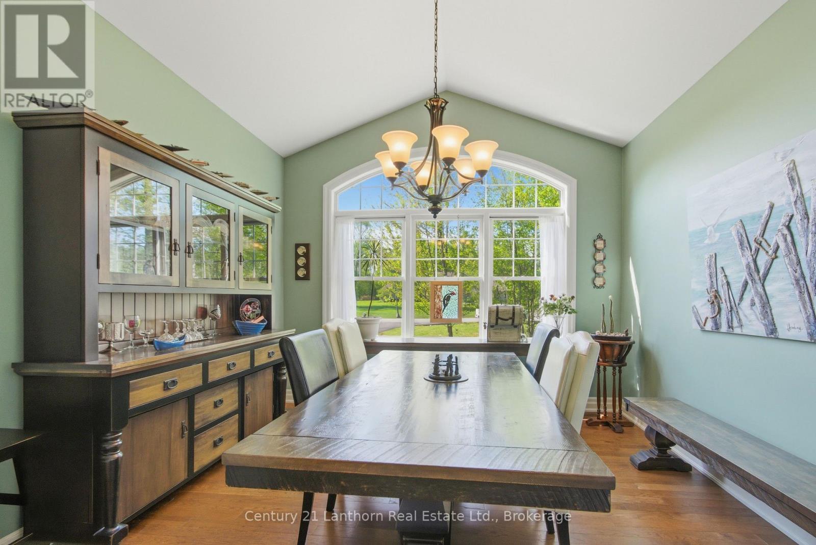 8 GRANDVIEW COURT - Image 16