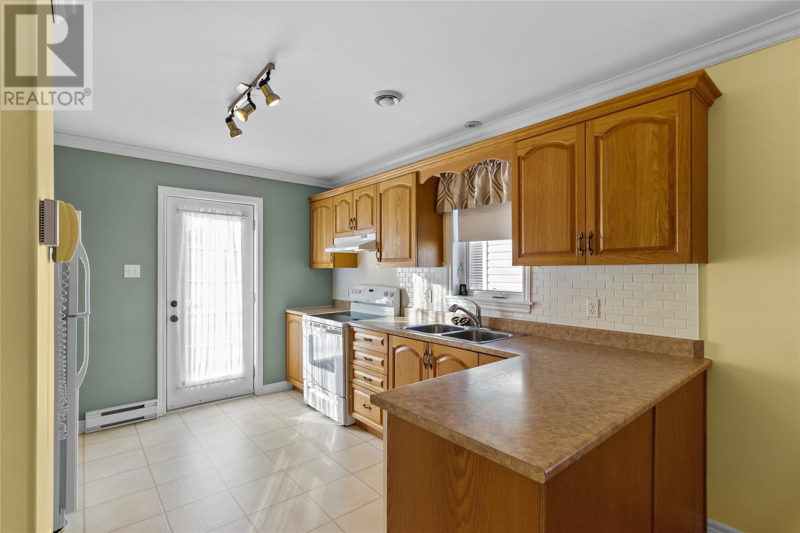 11 Coventry Way - 10