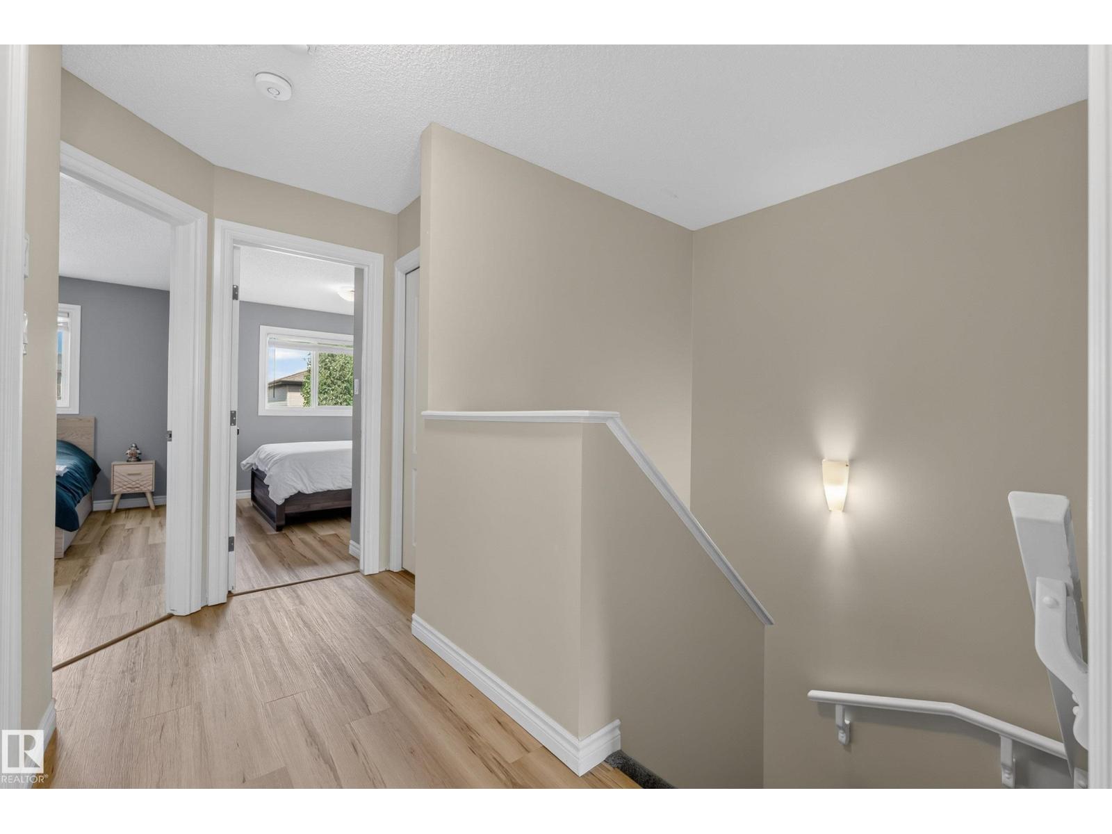 11 PETER ST - 24
