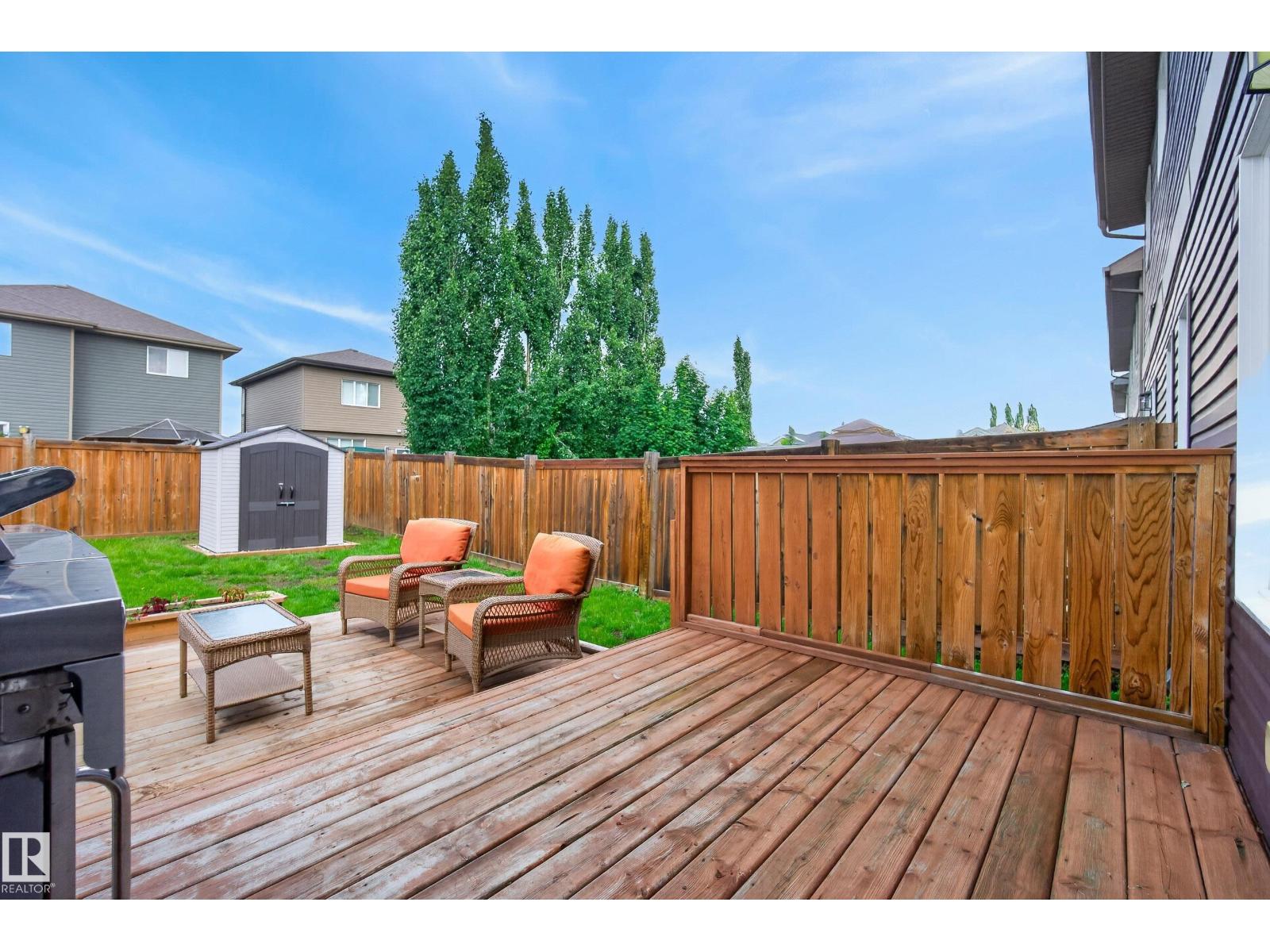 11 PETER ST - 42