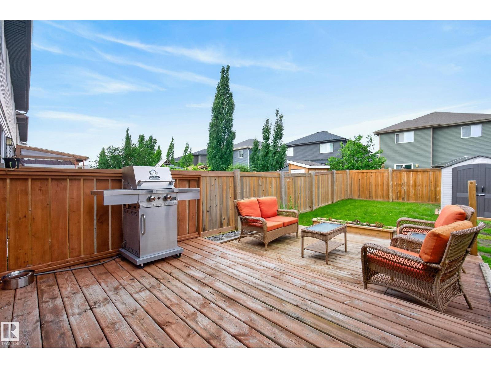 11 PETER ST - 43