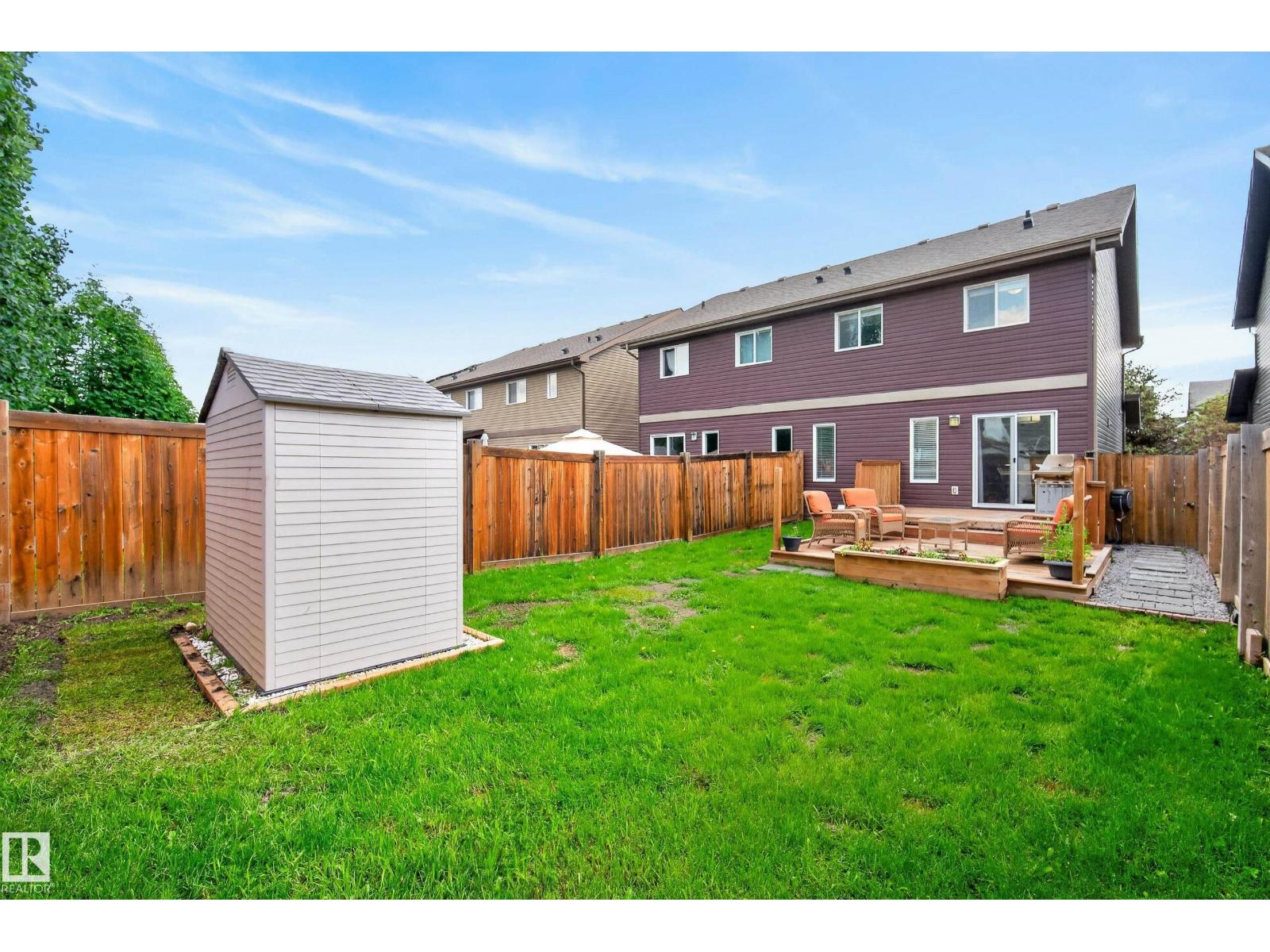 11 PETER ST - 46