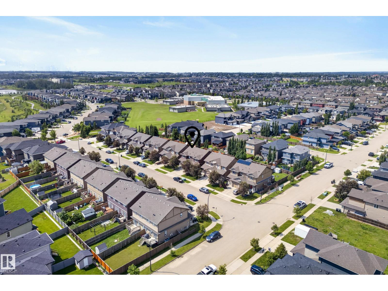 11 PETER ST - 5