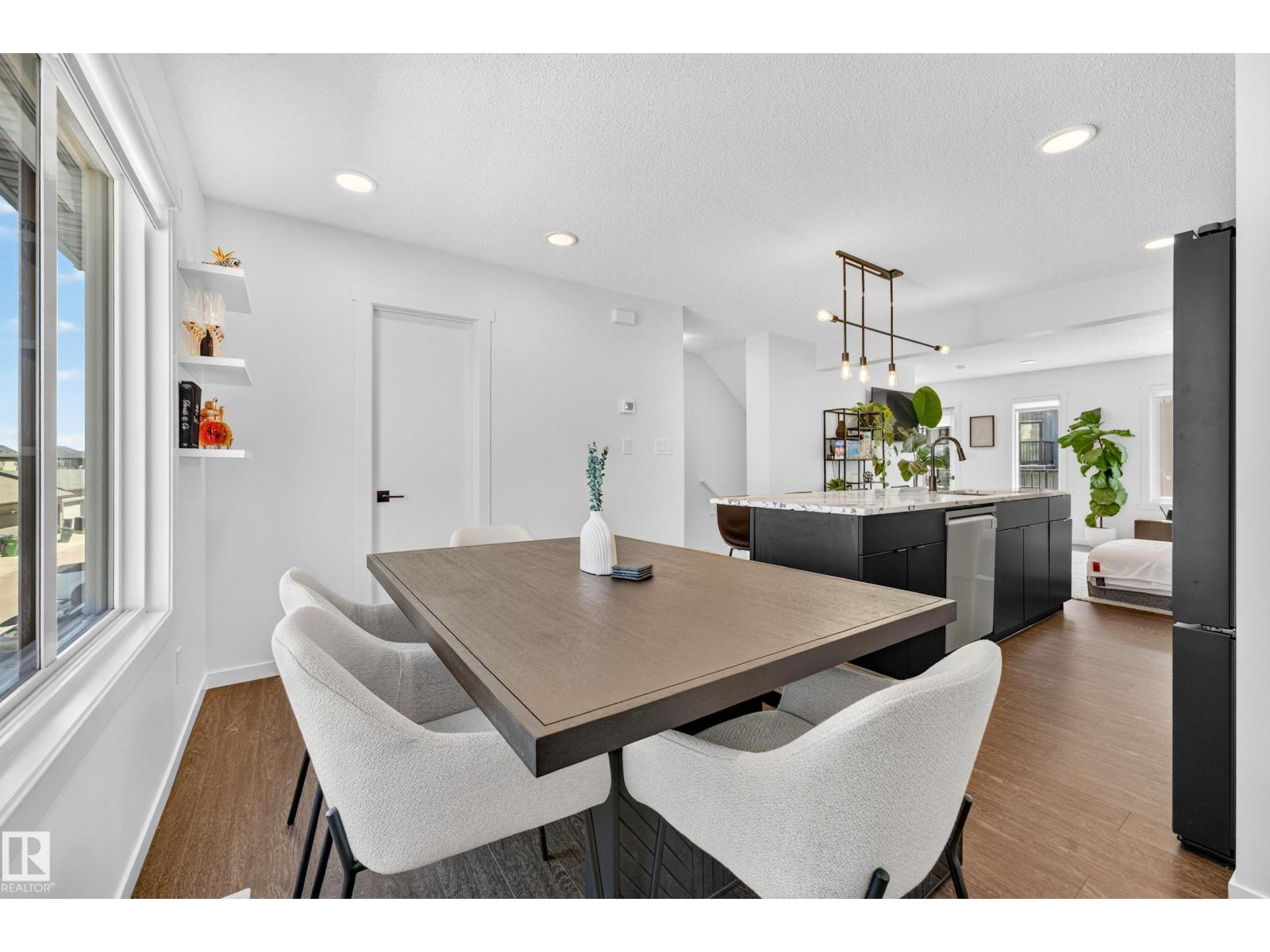 #13 850 Secord BV NW - 24