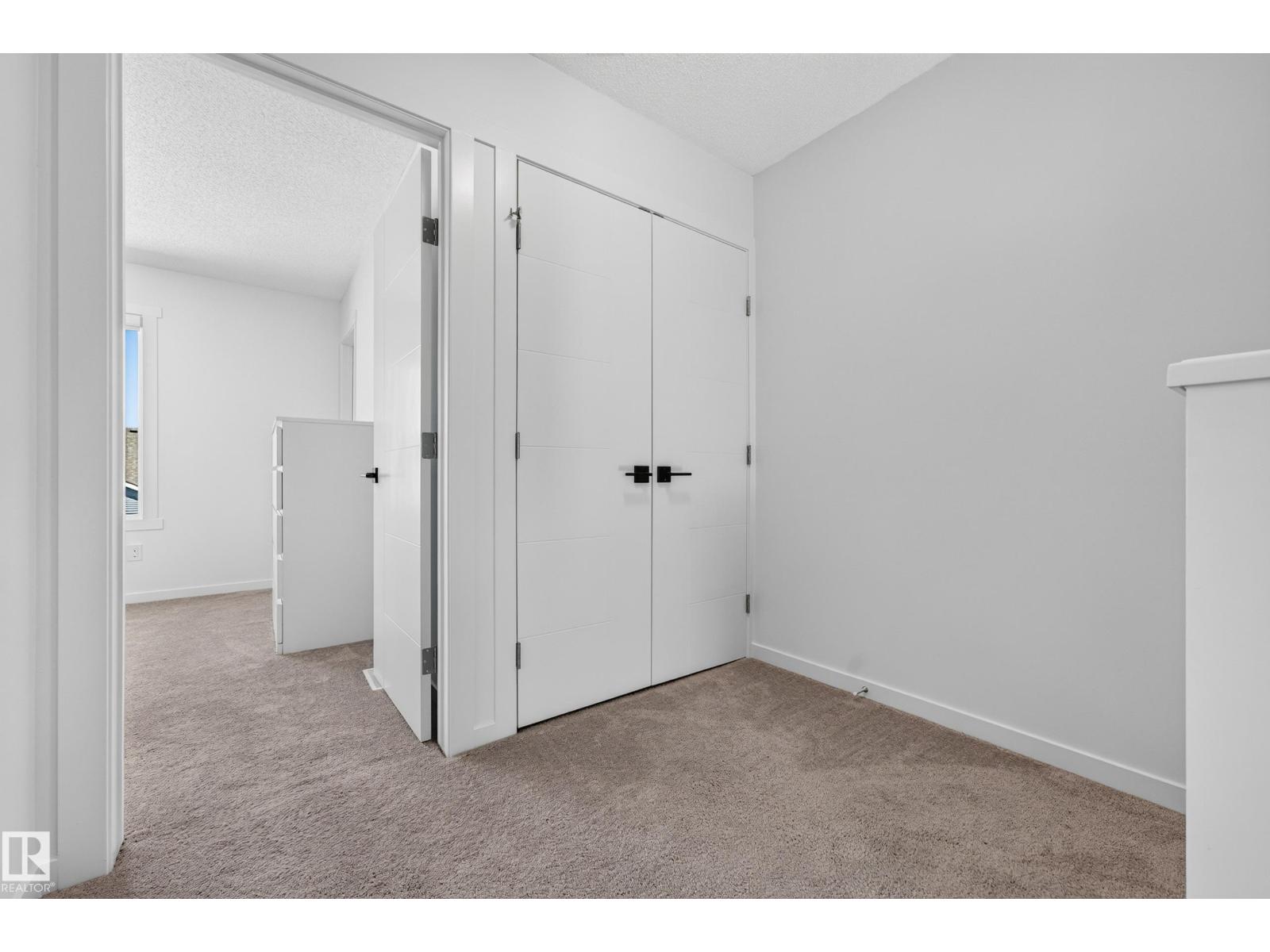 #13 850 Secord BV NW - 31