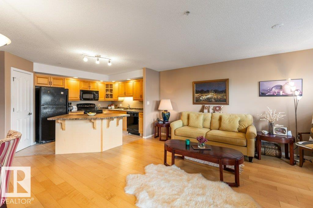 #105 1320 RUTHERFORD RD SW - 11