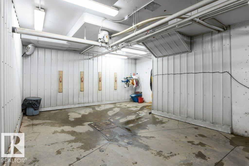 #105 1320 RUTHERFORD RD SW - 29