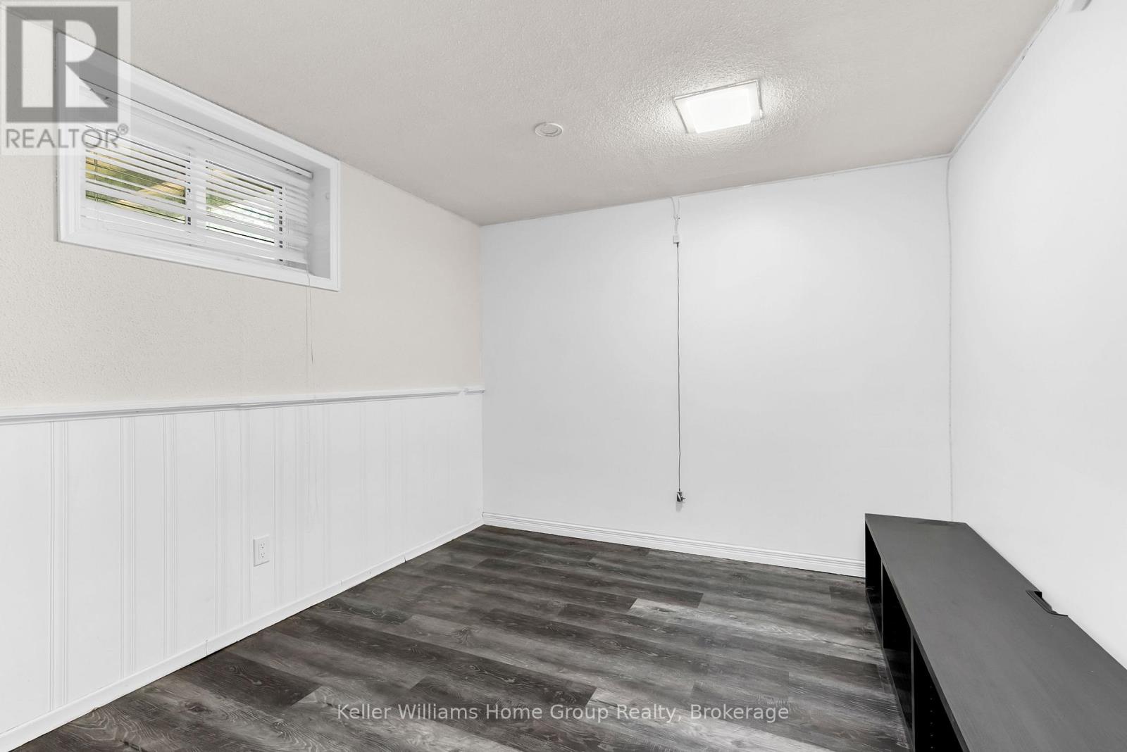 24 CALEDONIA STREET - 34