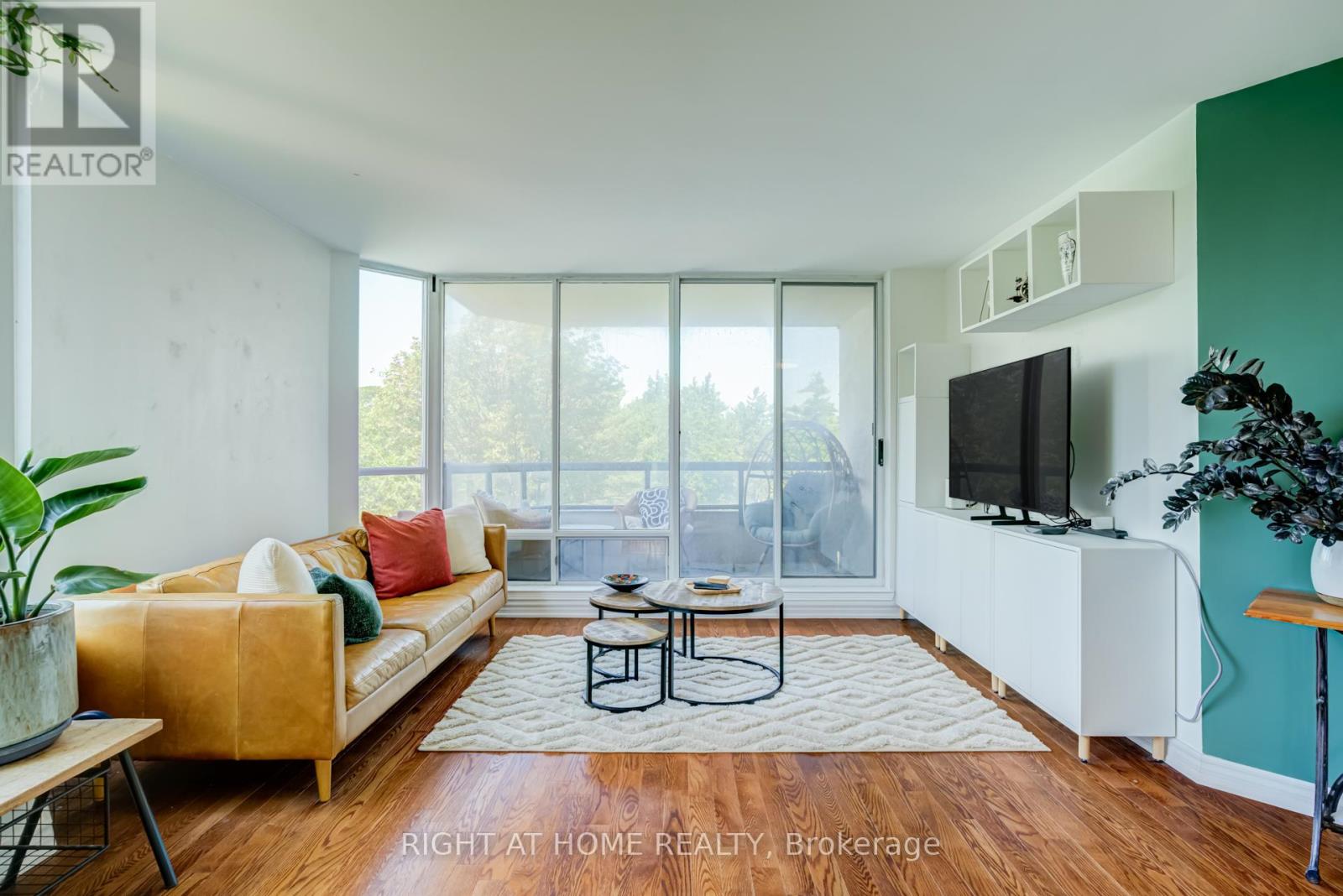 #411 1101 STEELES AVENUE W - 11
