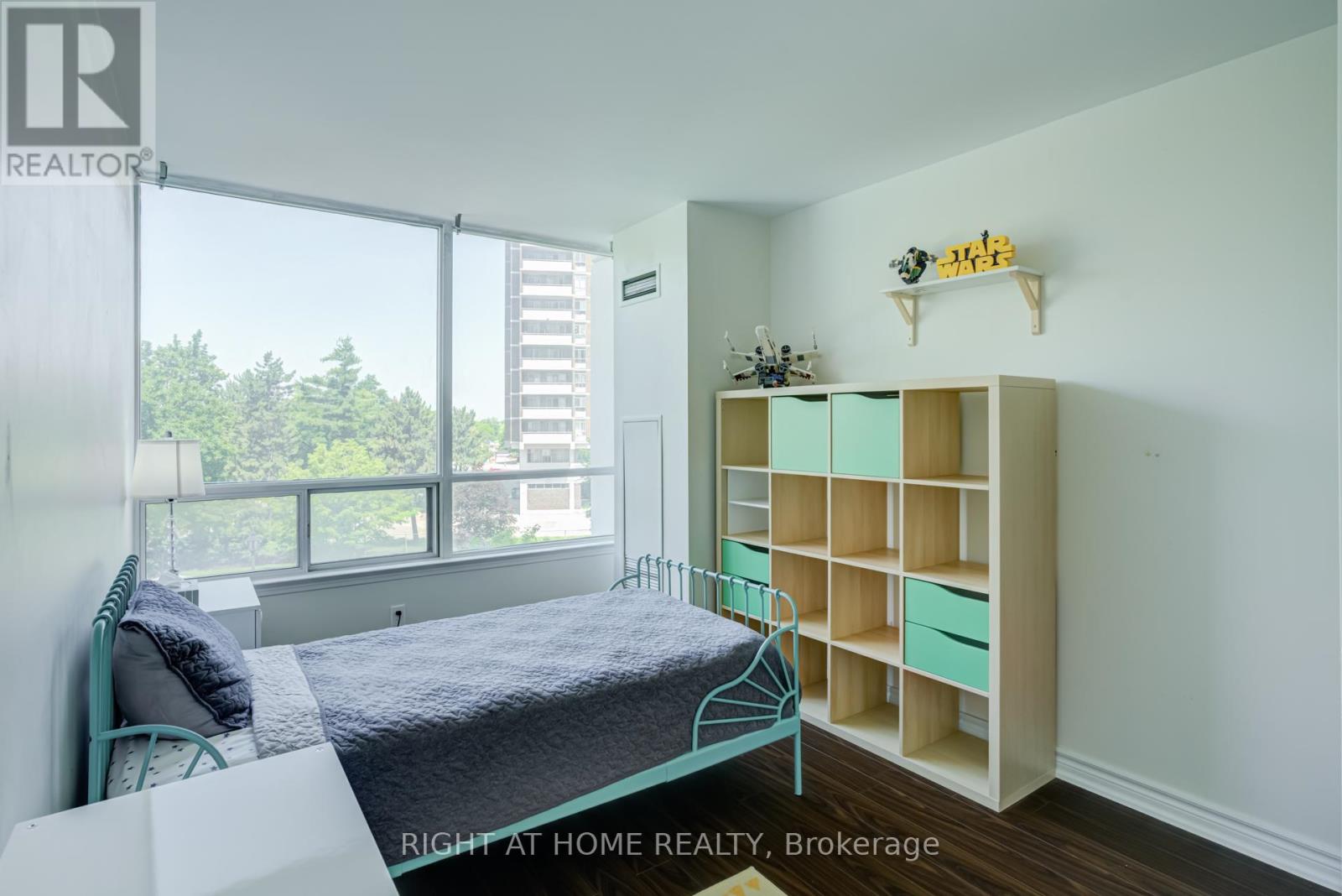 #411 1101 STEELES AVENUE W - 36