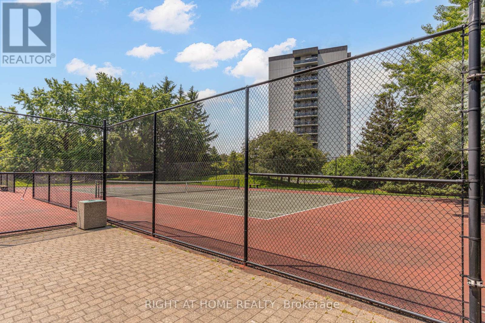 #411 1101 STEELES AVENUE W - 46