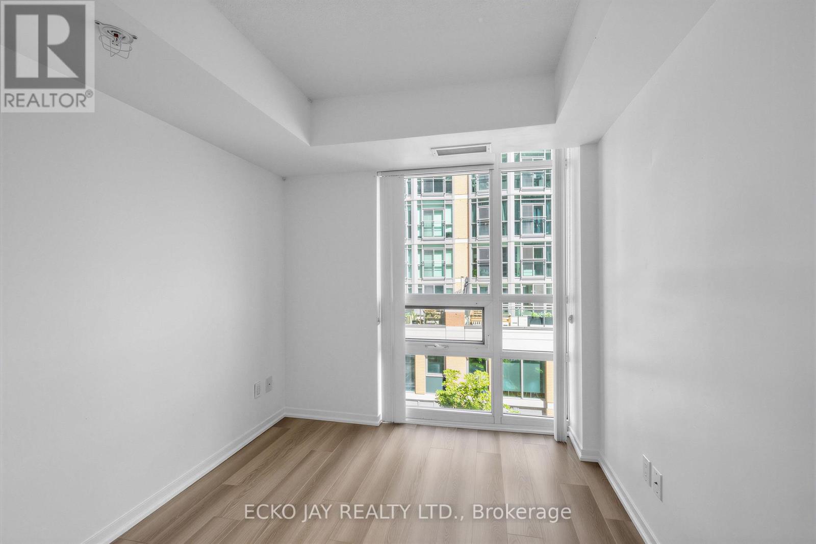 #528 68 ABELL STREET - 13