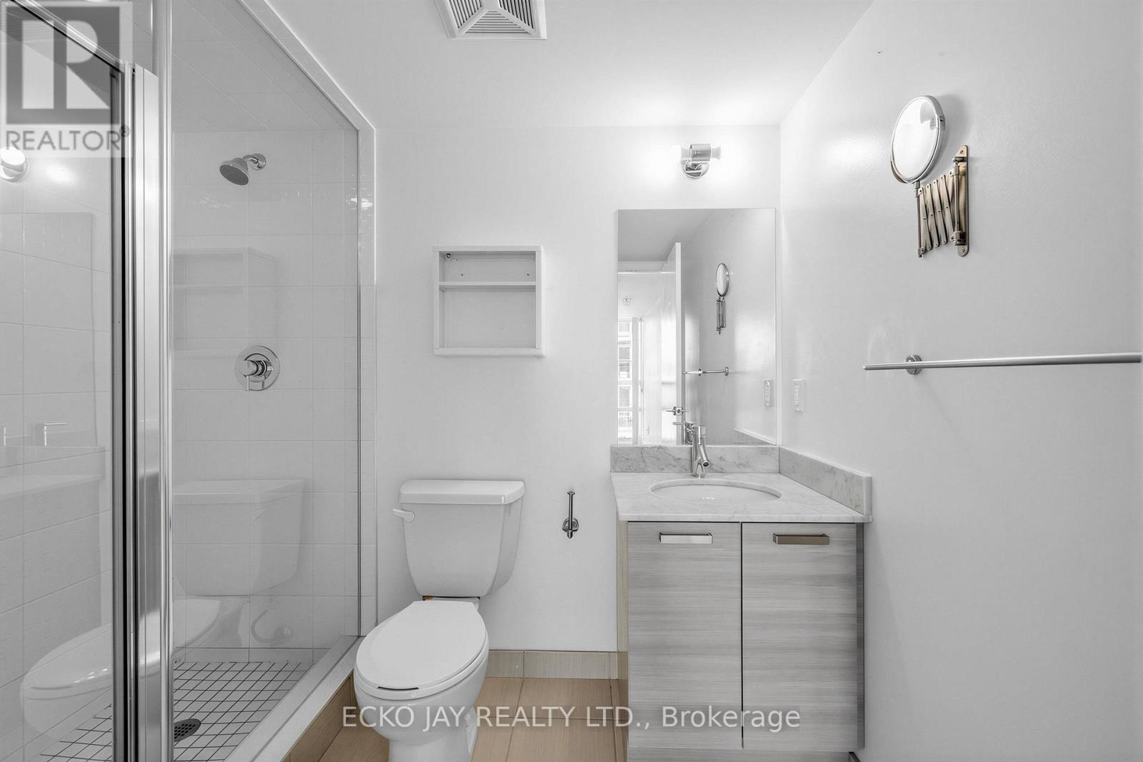 #528 68 ABELL STREET - 14