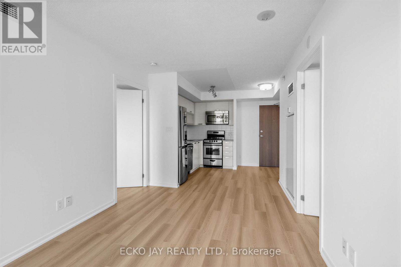 #528 68 ABELL STREET - 6