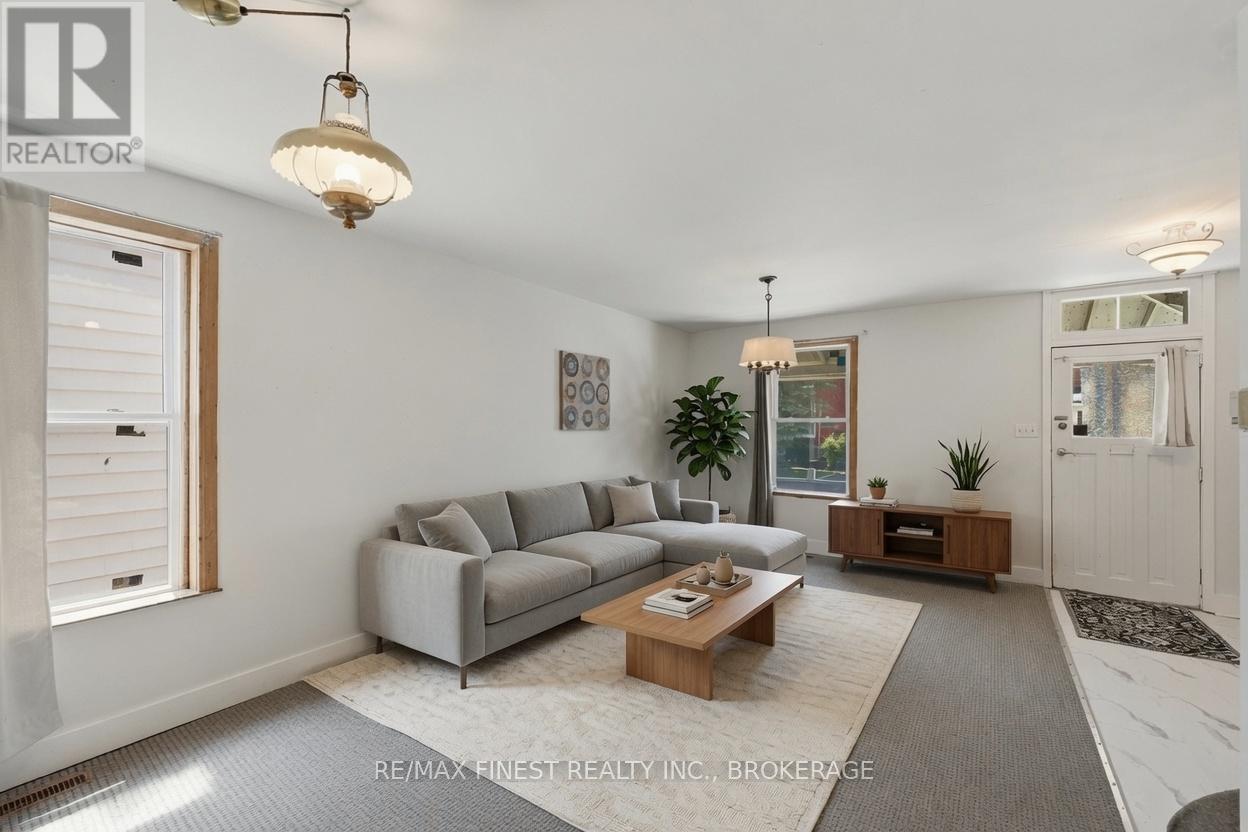 445 ALBERT STREET - 13