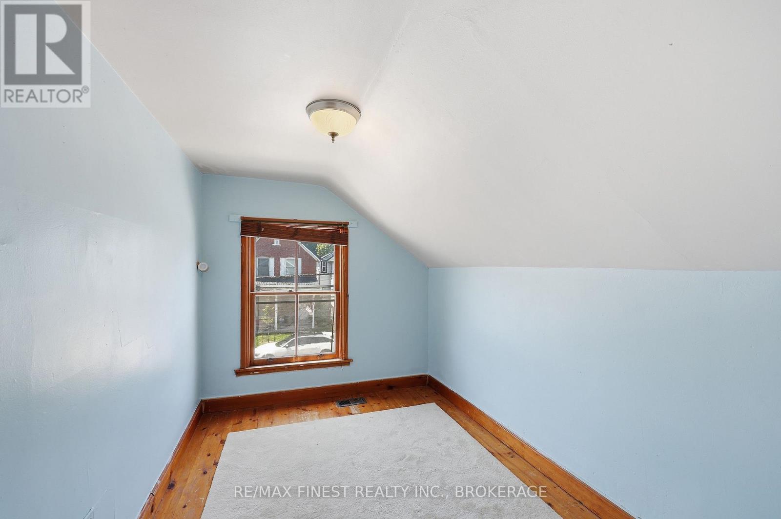 445 ALBERT STREET - 32