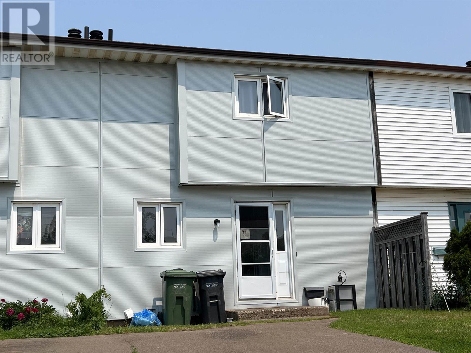 99 Westridge Crescent - 2
