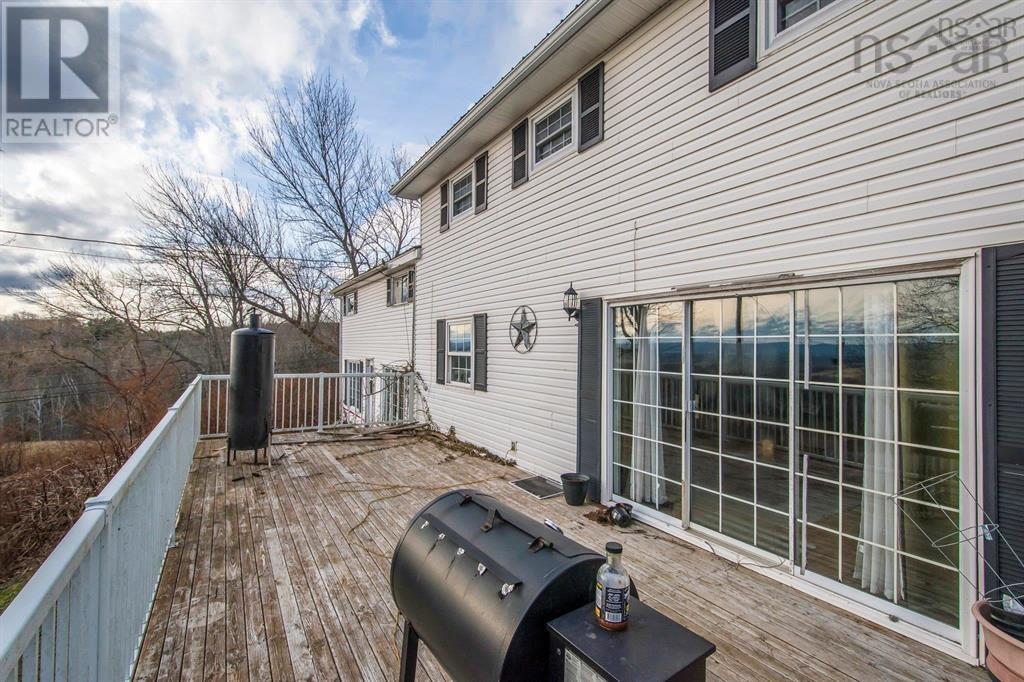 894 Morden Road - 3