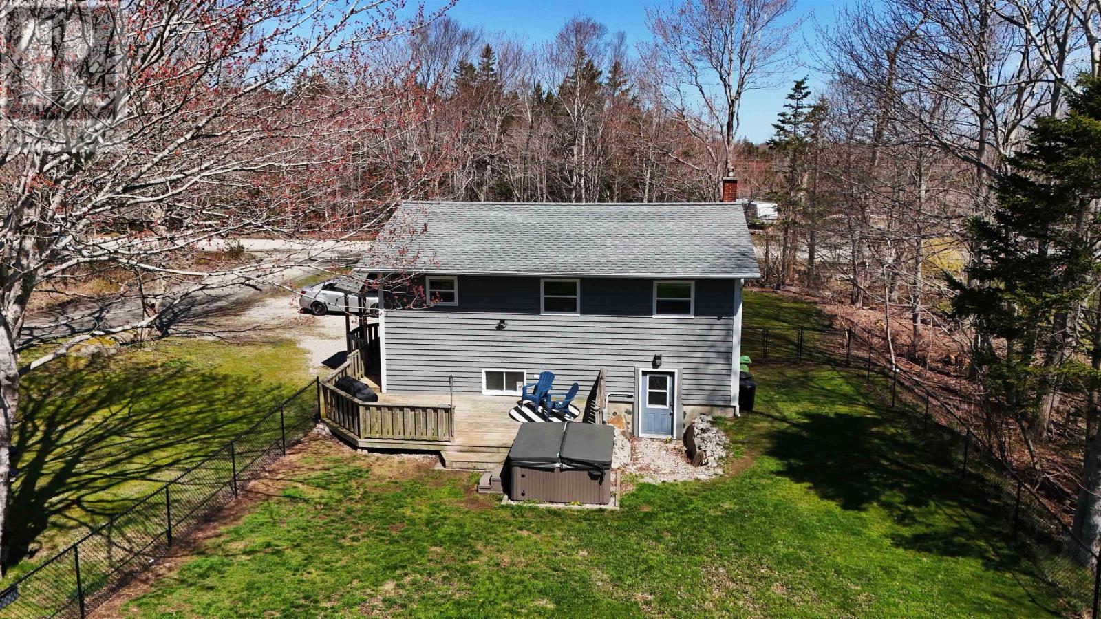 202 Saunders Road - 28