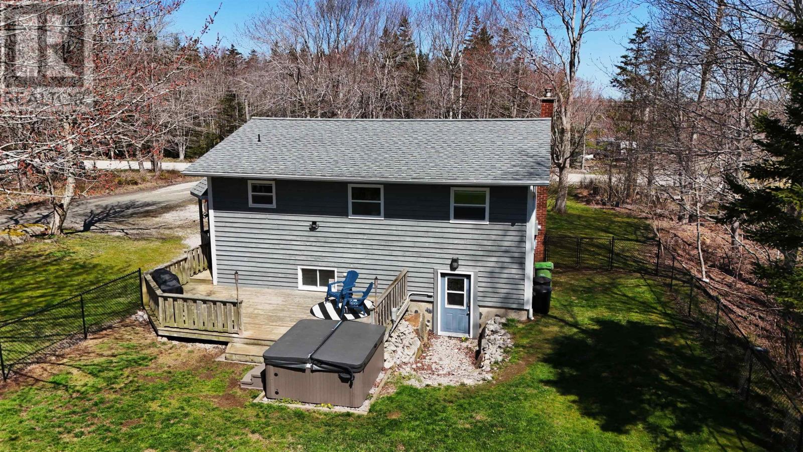 202 Saunders Road - 29