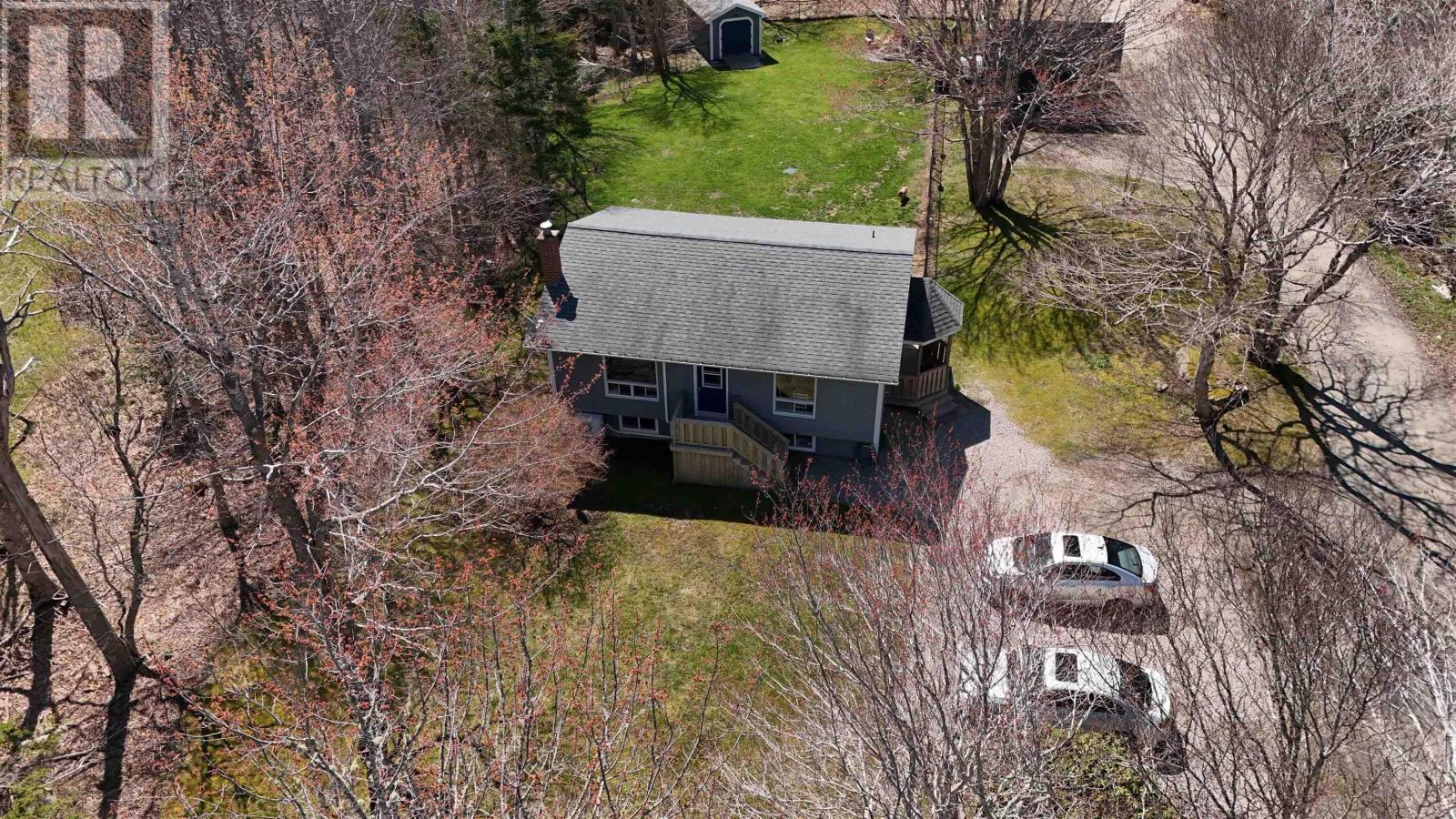 202 Saunders Road - 37
