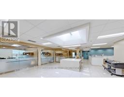 330 Applewood Crescent, Vaughan, ON L4K4V2 Photo 6