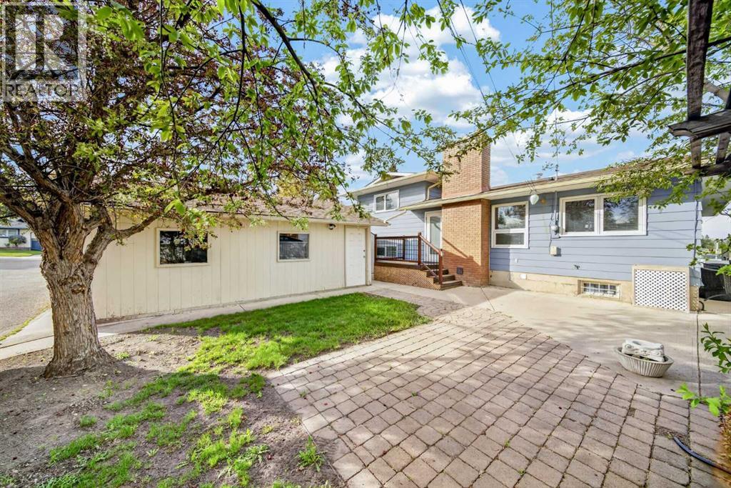 1728 Lake Bonavista Drive SE - 46