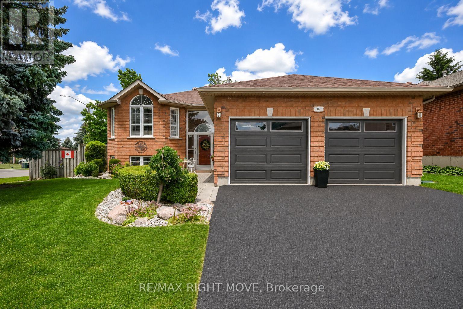89 CARTER CRESCENT - 1