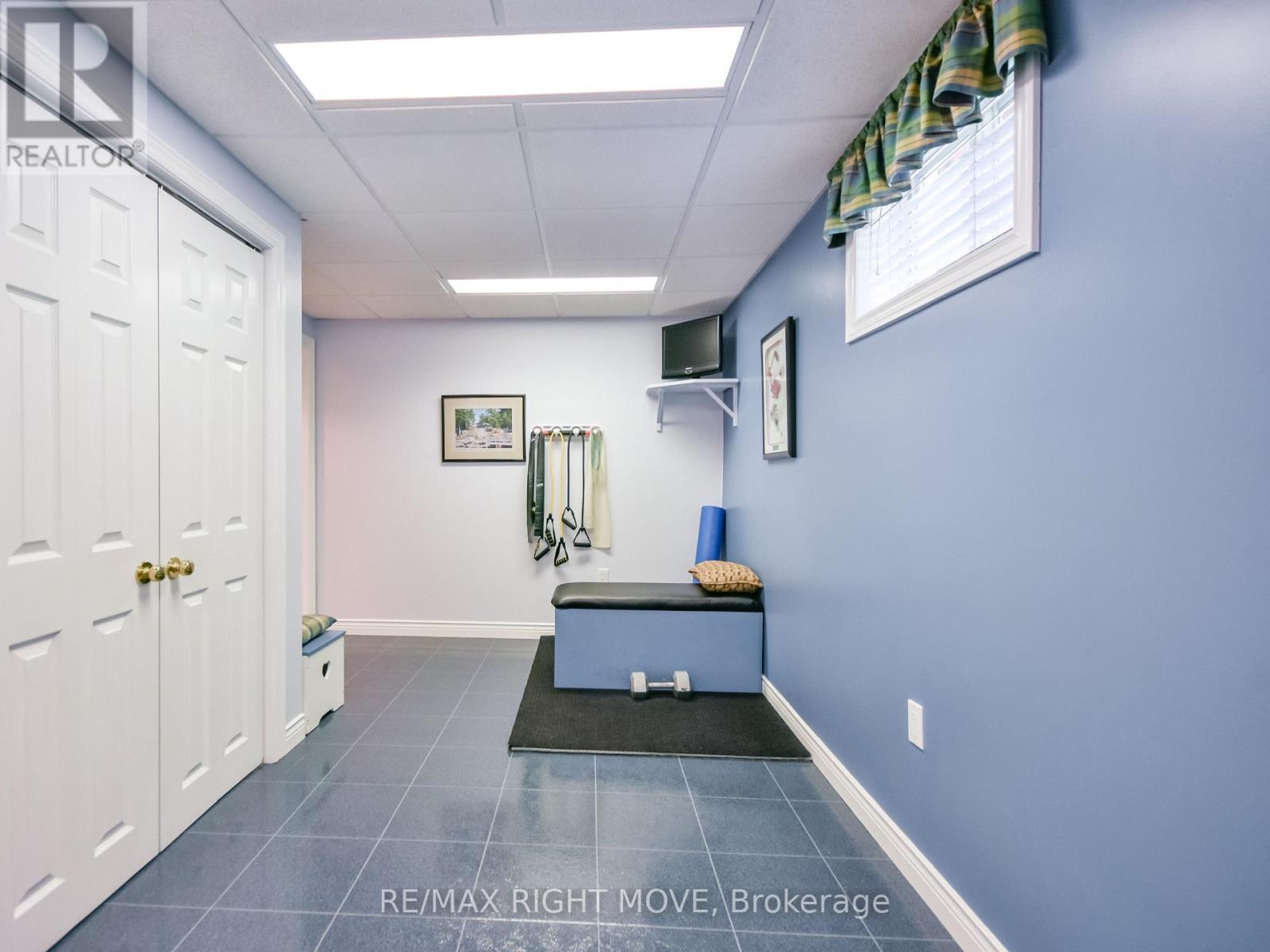 89 CARTER CRESCENT - 26