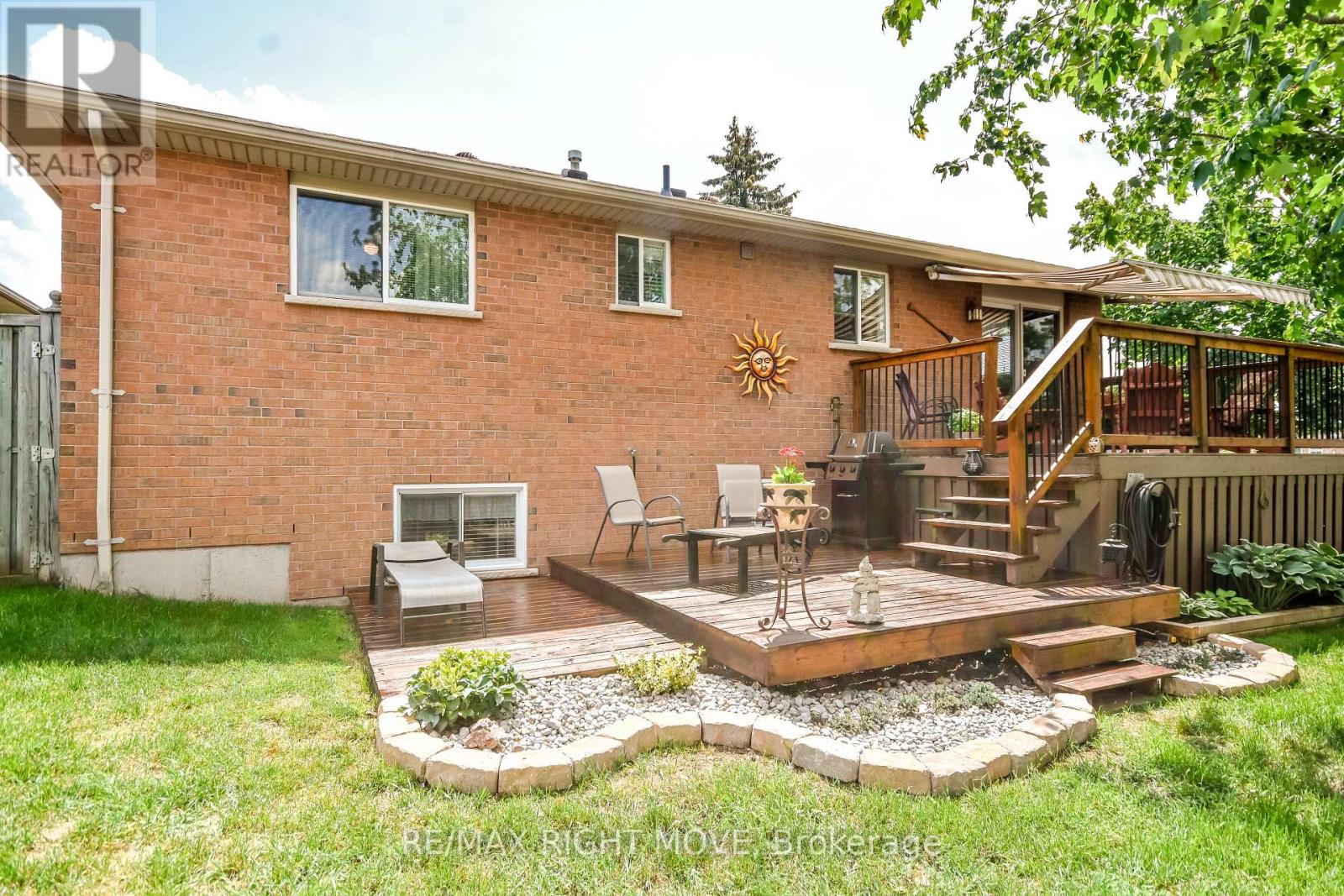 89 CARTER CRESCENT - 36